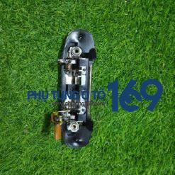 Tay mở ngoài phải Pajero