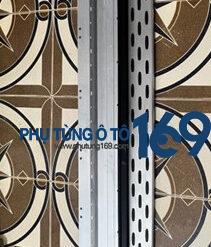 Bậc bước chân lên xuống Canival