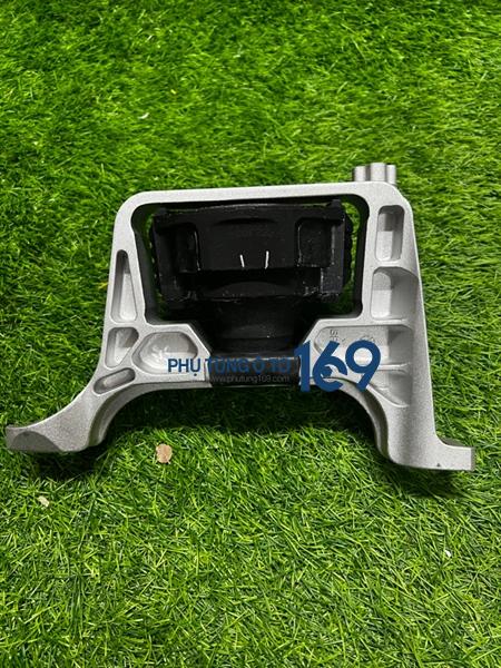 Chân máy đầu Mazda 3 Chân máy đầu Mazda 3