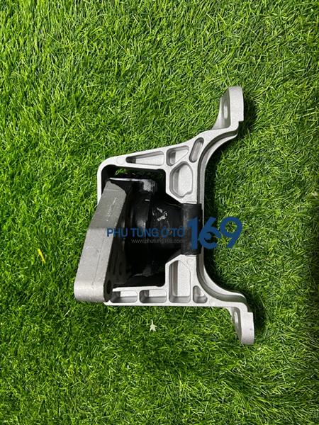 Chân máy đầu Mazda 3 Chân máy đầu Mazda 3