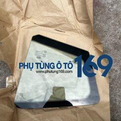 Kính tam giác hông sau phải Cerato