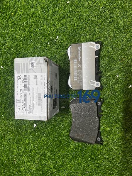 Bố thắng trước Mercedes S300 Bố thắng trước Mercedes S300