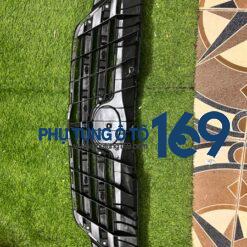 Mặt ca lăng Altis