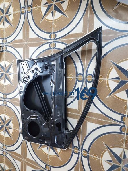 Cánh cửa sau Mazda 6 Cánh cửa sau Mazda 6