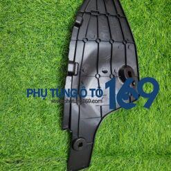 Chắn bùn lòng dè sau phải Vios