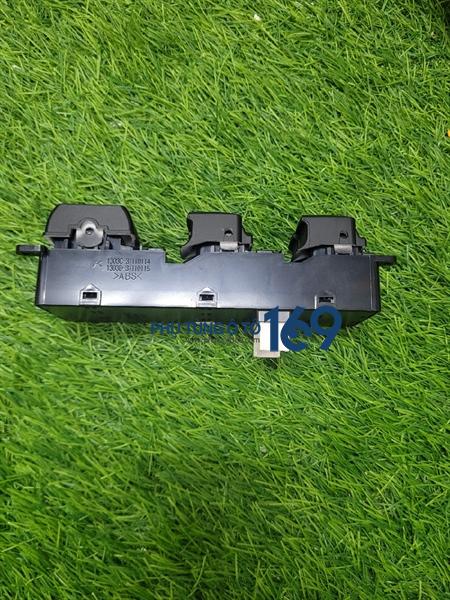 Công tắc lên kính tổng Rio Công tắc lên kính tổng Rio