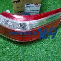 Đèn hậu miếng ngoài lái Camry LE