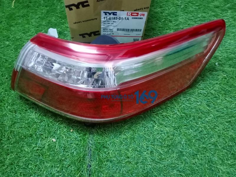 Đèn hậu miếng ngoài lái Camry LE Đèn hậu miếng ngoài lái Camry LE