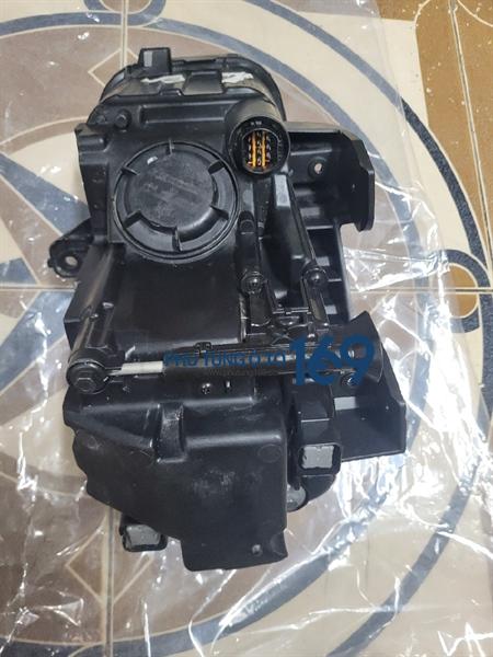 Đèn pha phải có led Kona Đèn pha phải có led Kona