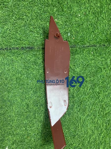 Đèn phản quang cản sau Fiesta Đèn phản quang cản sau Fiesta