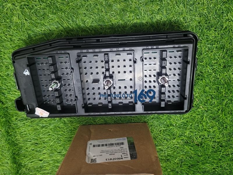 Hộp cầu chì khoang động cơ Captiva Hộp cầu chì khoang động cơ Captiva