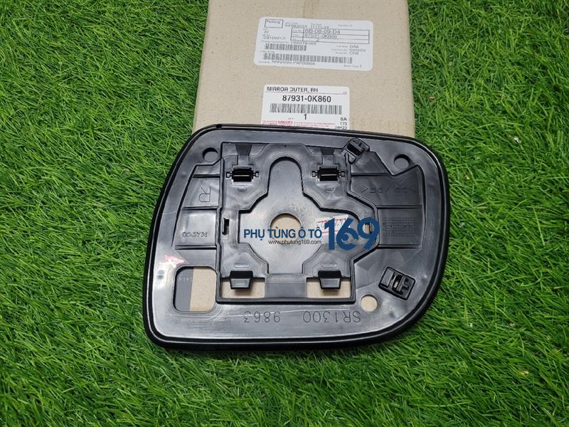 Mặt gương chiếu hậu phải Innova Mặt gương chiếu hậu phải Innova