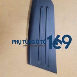 Ốp cản sau Triton