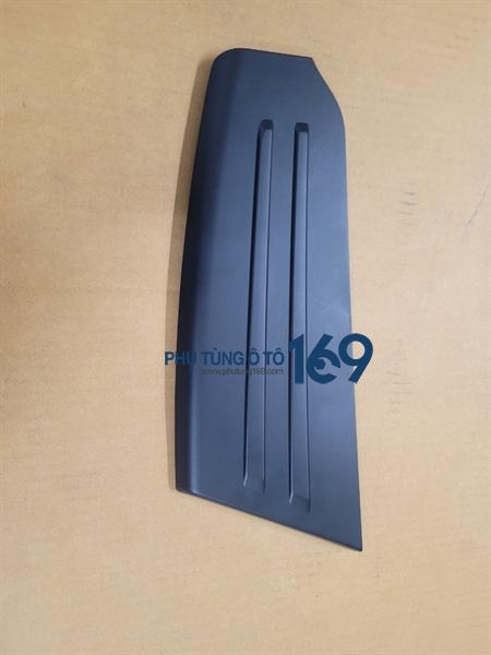 Ốp cản sau Triton Ốp cản sau Triton