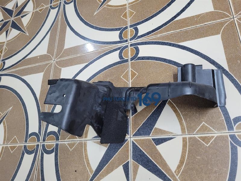 Hướng gió két nước phải Ranger XLS Hướng gió két nước phải Ranger XLS