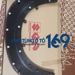 Ốp phồng tai xe trước phải XL7
