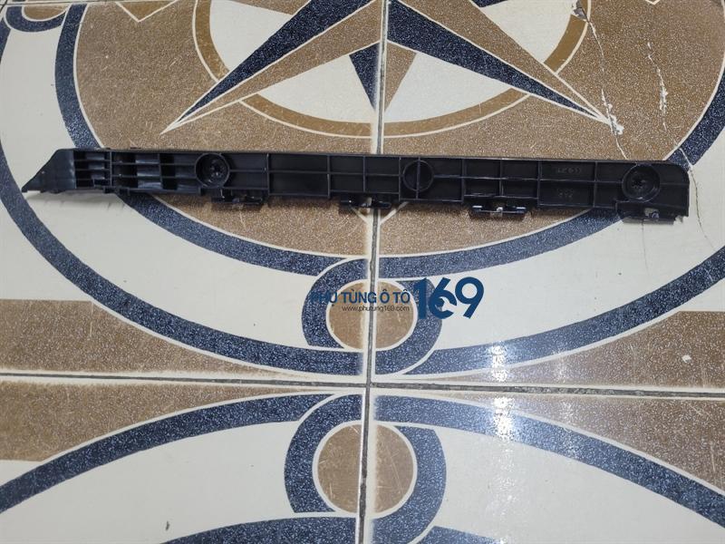 Phe cài cản sau phải Camry Phe cài cản sau phải Camry