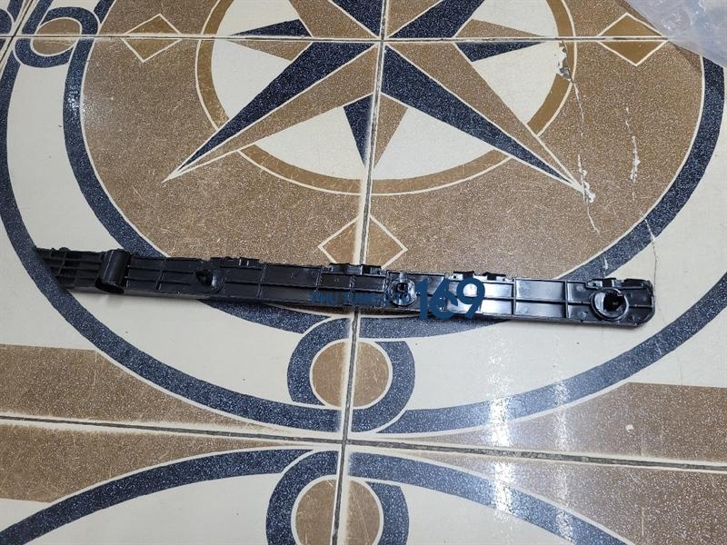 Phe cài cản sau phải Camry Phe cài cản sau phải Camry