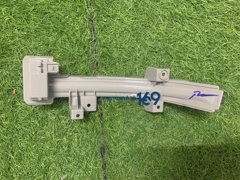 Xi nhan gương phải City Xi nhan gương phải City