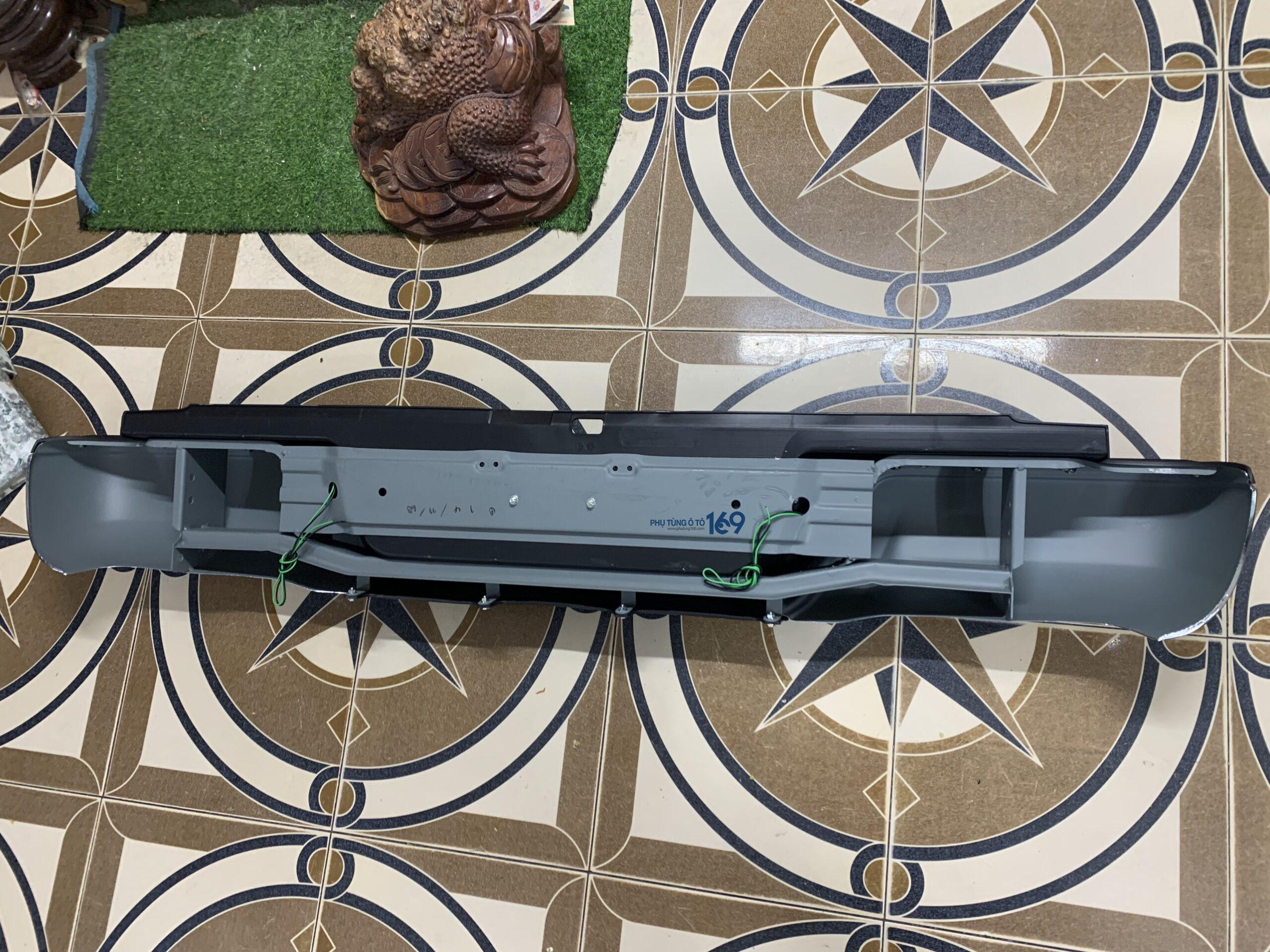 Cản sau mạ Bt50 Cản sau mạ Bt50