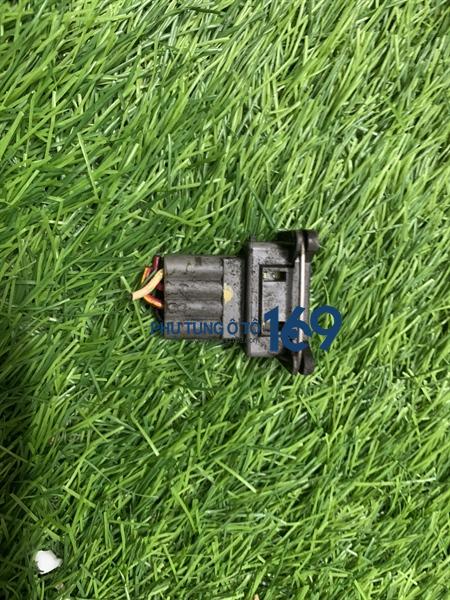 Giắc cắm bộ chia điện xe Matiz 2 Giắc cắm bộ chia điện xe Matiz 2