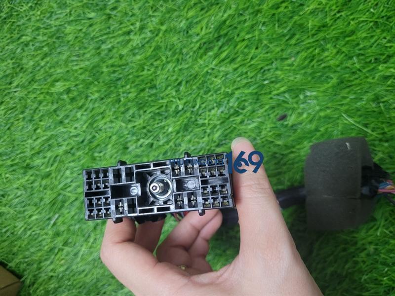 Giắc hộp cầu chì Gentra Giắc hộp cầu chì Gentra