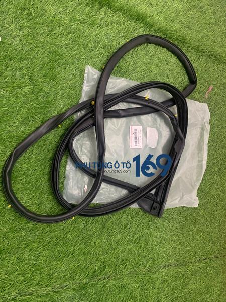 Gioăng cánh cửa sau Camry 2.0 Gioăng cánh cửa sau Camry 2.0