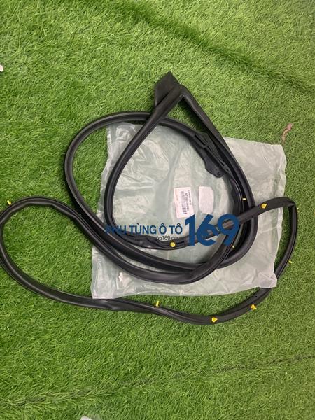 Gioăng cánh cửa sau Camry 2.0 Gioăng cánh cửa sau Camry 2.0