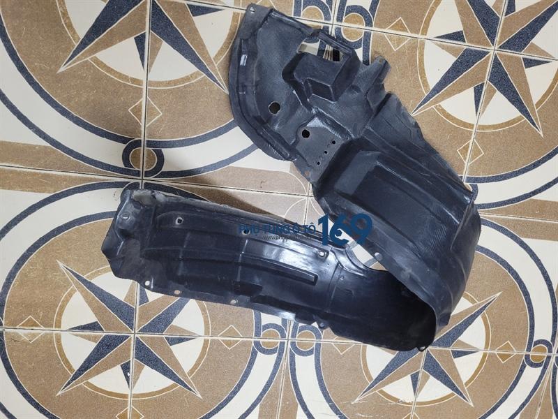 Lòng dè phải Altis Lòng dè phải Altis