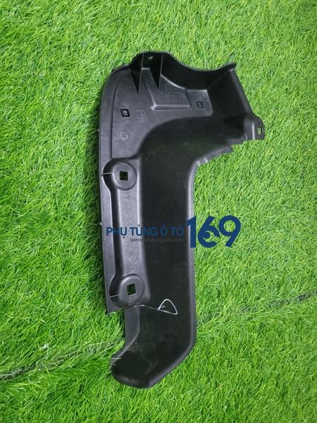 Lòng dè sau Innova Lòng dè sau Innova