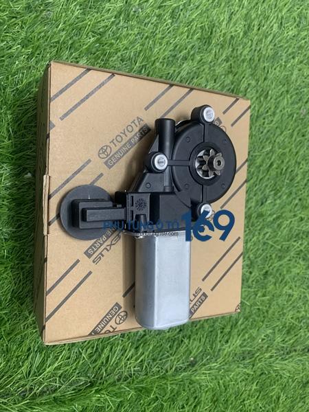 Mô tơ lên kính trước Fortuner Mô tơ lên kính trước Fortuner