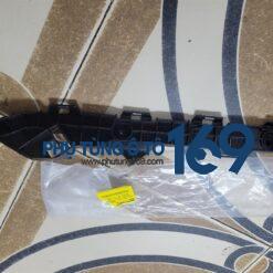 Phe cài cản sau Altis