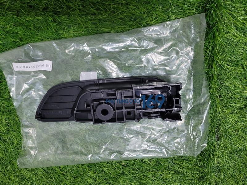 Tay mở trong trái Mazda 3 Tay mở trong trái Mazda 3