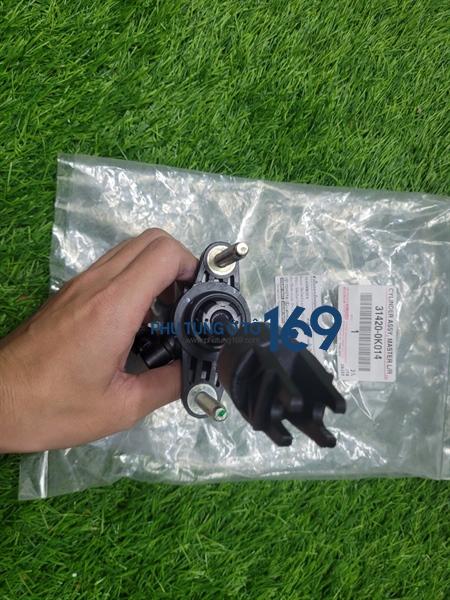 Tổng côn Hilux Tổng côn Hilux