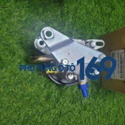 Bơm trợ lực lái Mazda Premacy