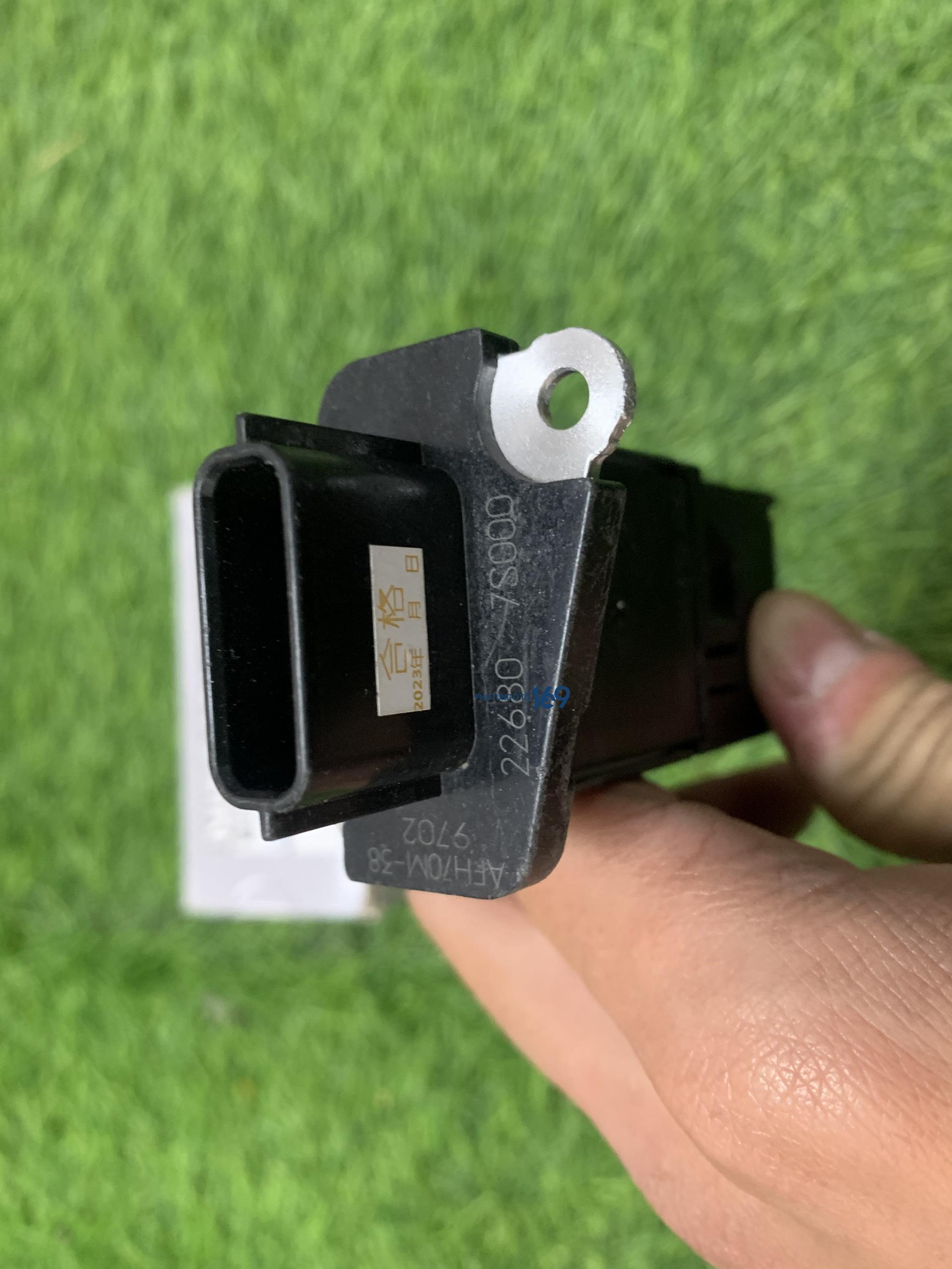 Cảm biến lưu lượng gió Navara Cảm biến lưu lượng gió Navara