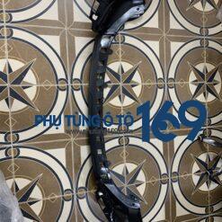 Ba đờ xốc trước dưới Seltos