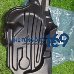 Chắn bùn lòng dè sau phải Innova