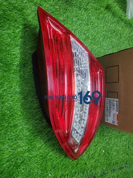 Đèn hậu phải Mecedes C200 Đèn hậu phải Mecedes C200