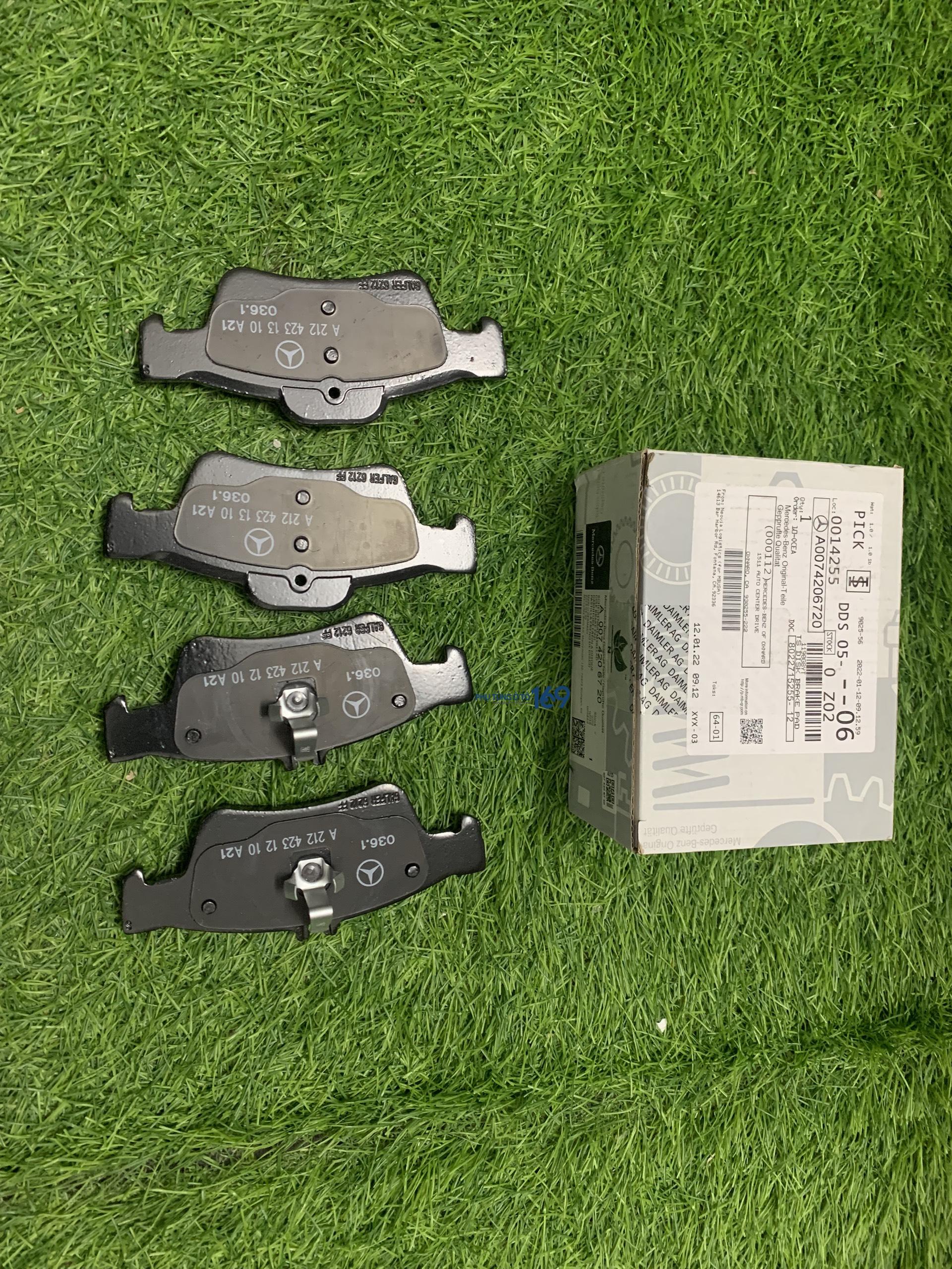 Bố thắng trước Mercedes E240 Bố thắng trước Mercedes E240