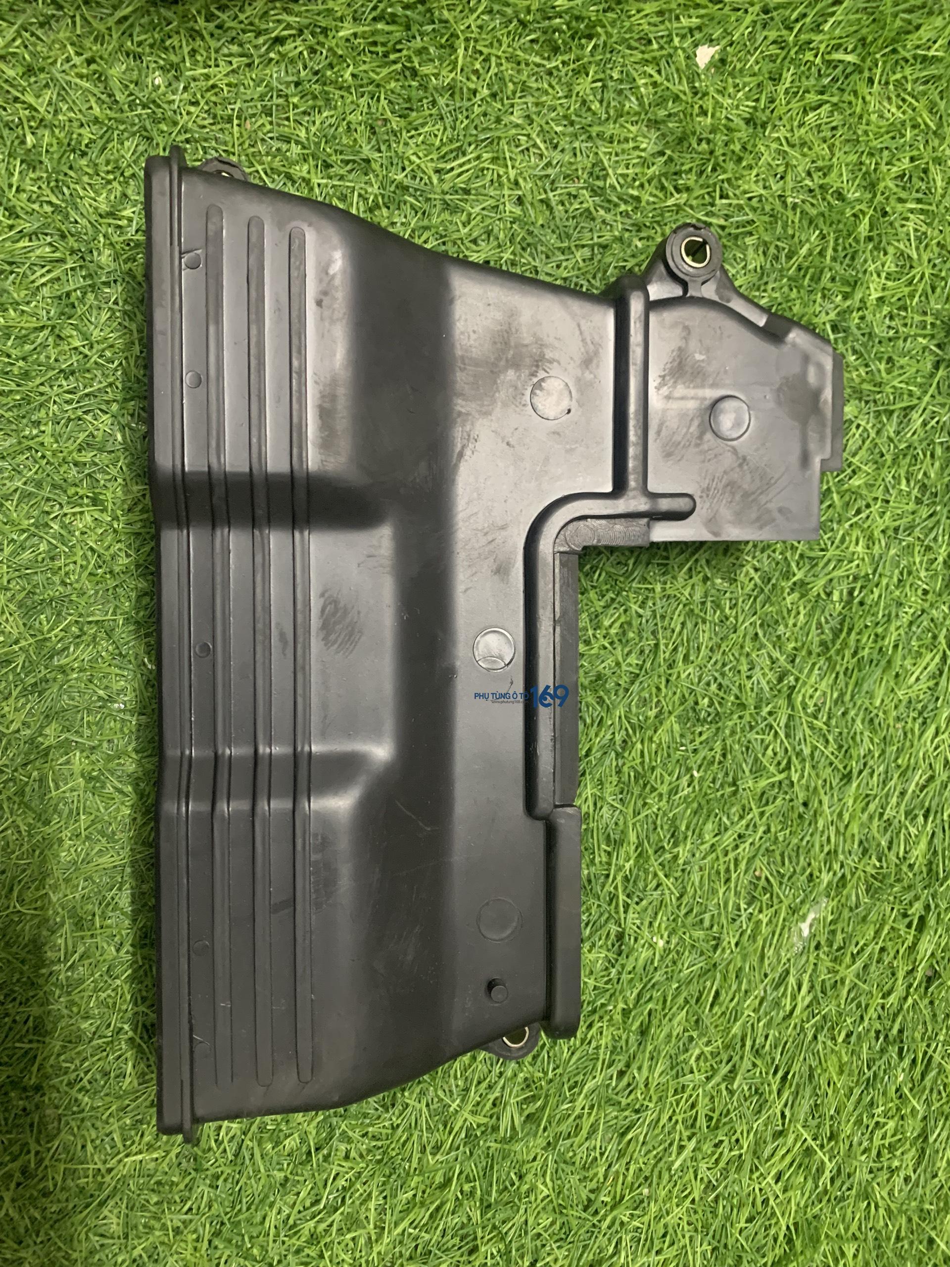 Ốp cam miếng trên Mazda 626 Ốp cam miếng trên Mazda 626