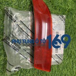 Đèn phản quang cản sau Avanza