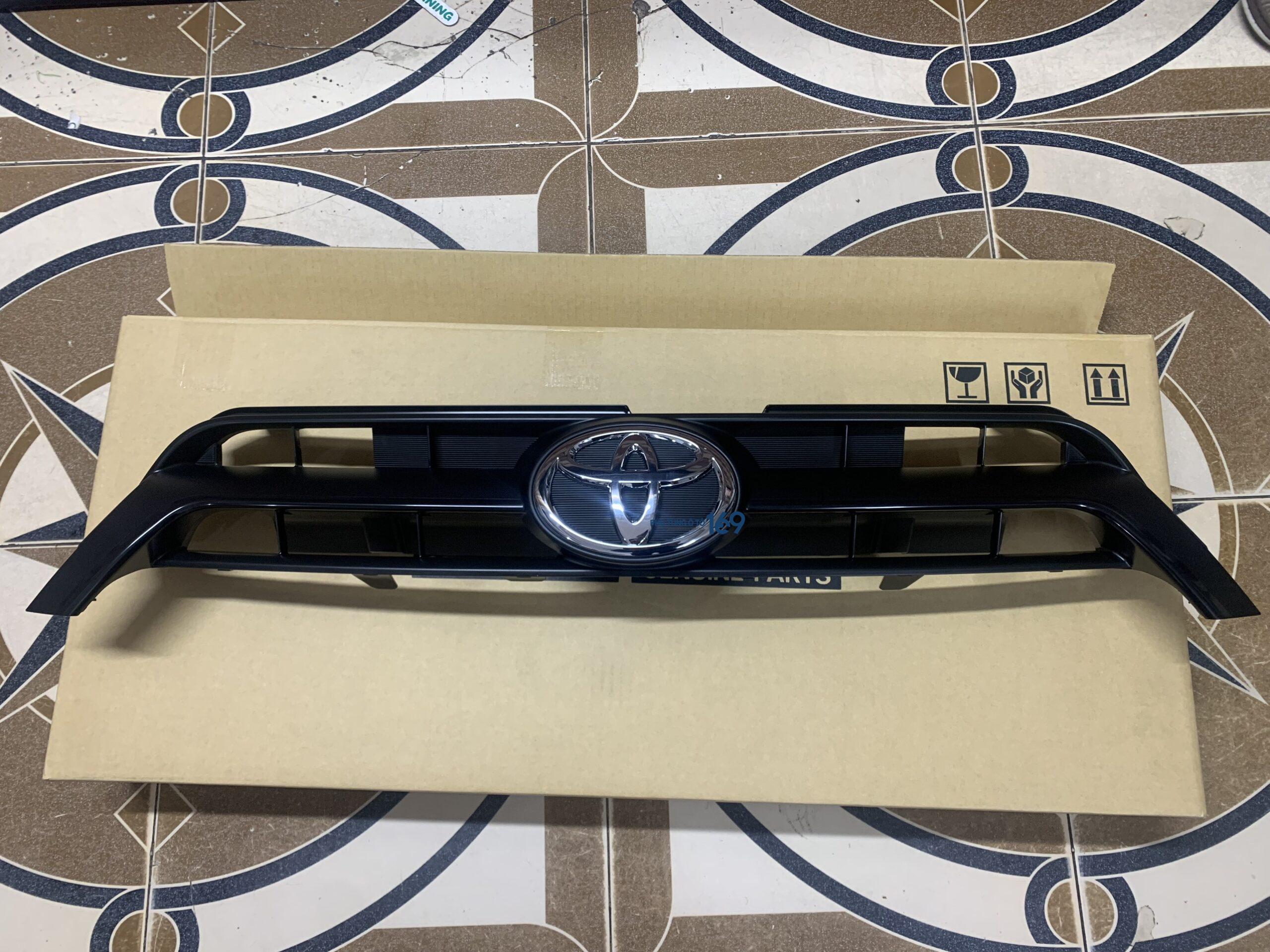 Mặt galang Yaris Mặt galang Yaris