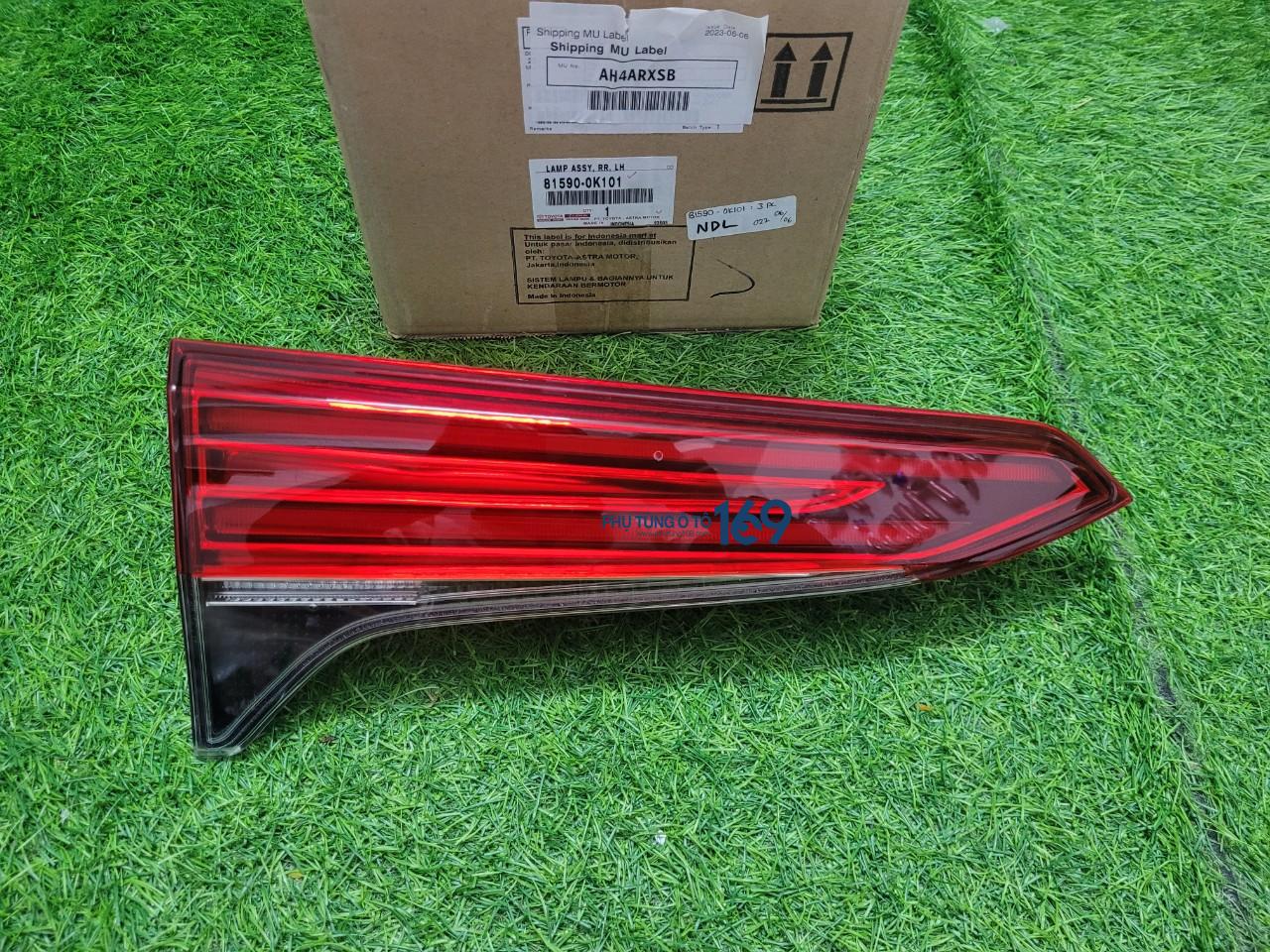 Đèn hậu miếng trong Fortuner Đèn hậu miếng trong Fortuner