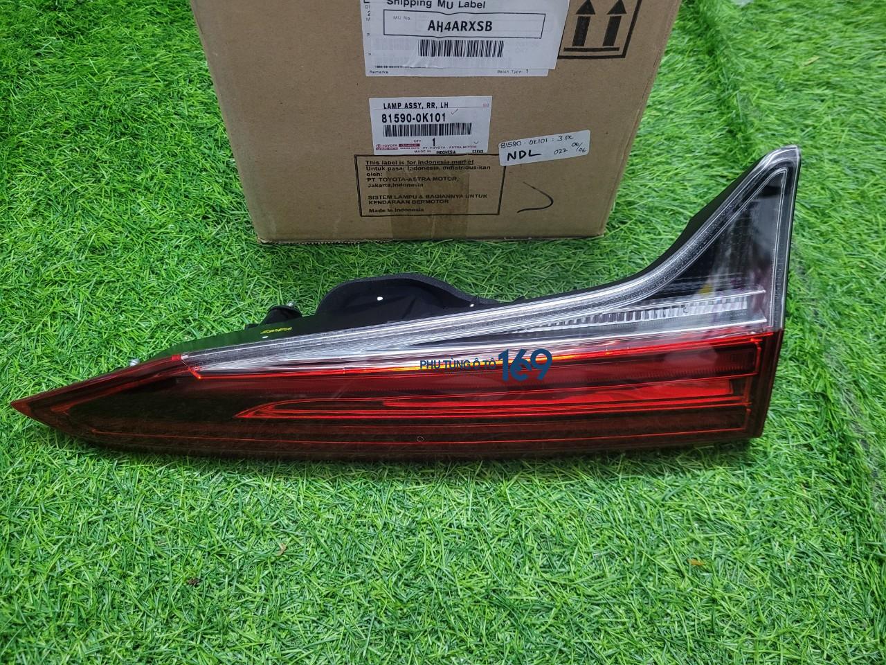 Đèn hậu miếng trong Fortuner Đèn hậu miếng trong Fortuner