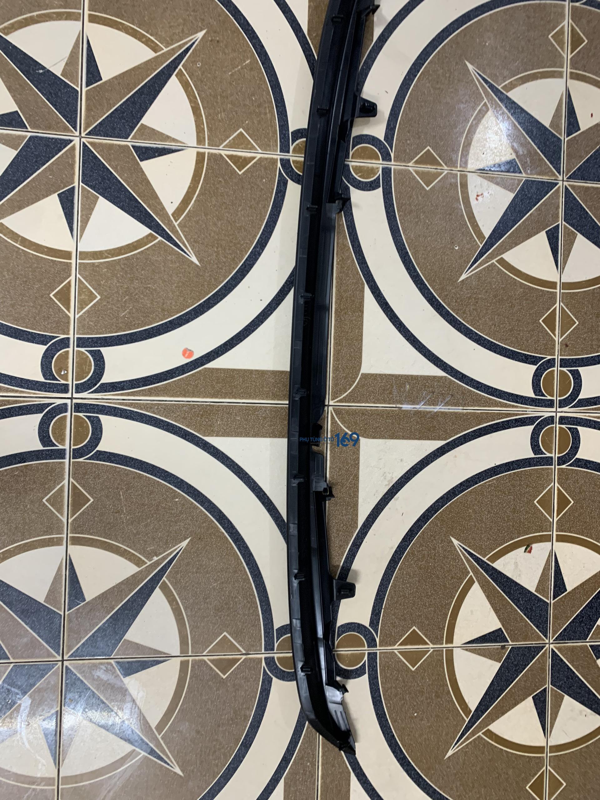 Ốp dưới cản sau Fortuner Ốp dưới cản sau Fortuner