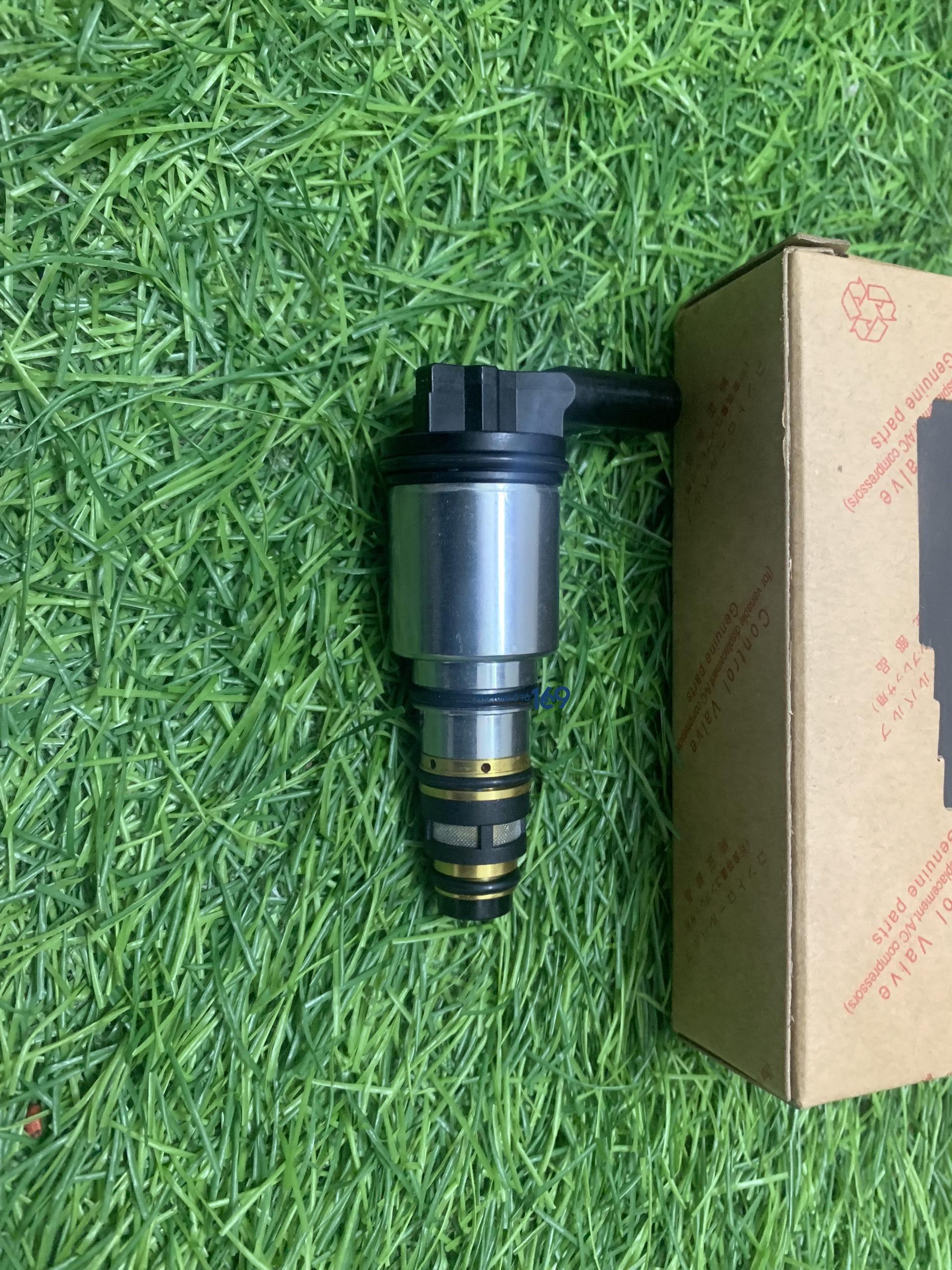 Van đuôi lốc Mazda 3 Van đuôi lốc Mazda 3