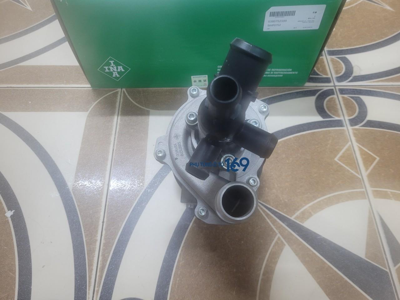 Bơm nước động cơ Transit Bơm nước động cơ Transit