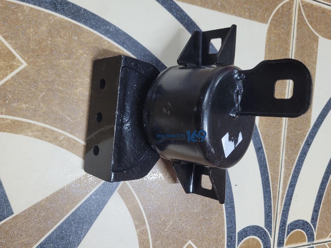 Chân máy phải Gentra Chân máy phải Gentra