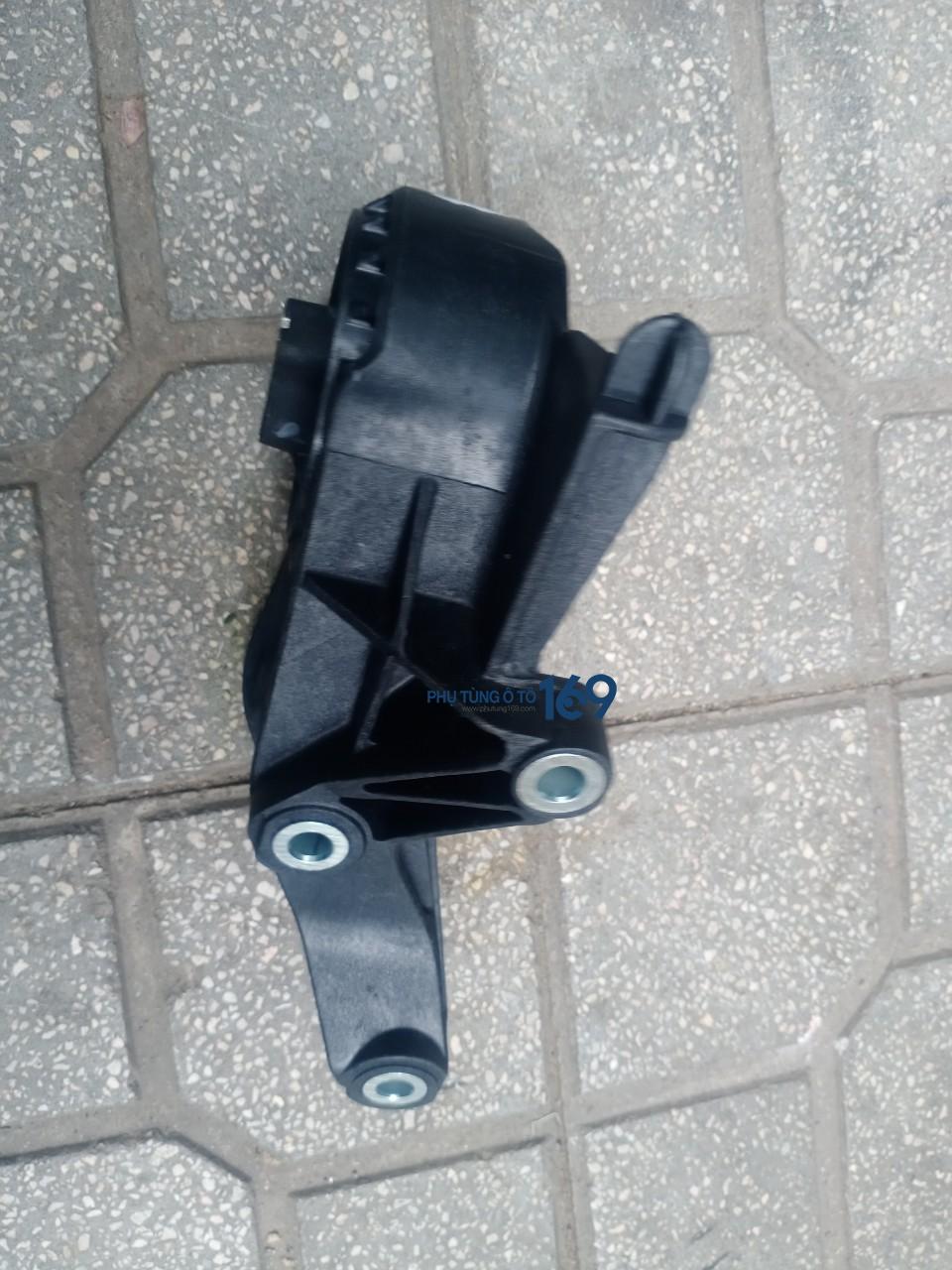 Chân máy trước Orlando Chân máy trước Orlando